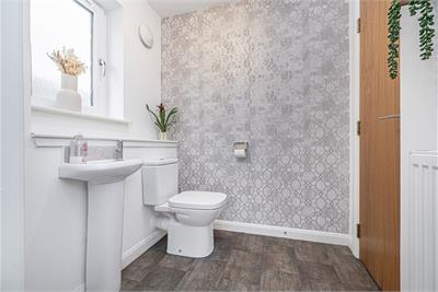 1 Constantine Place, Dunfermline, KY11 8NR - image 18