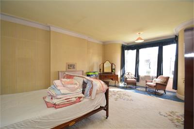 16 Larch Road, Dumbreck, Glasgow, G41 5DA - image 6