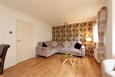 0/1 23 Loch Place, Bridge Of Weir, PA11 3NY - image 4