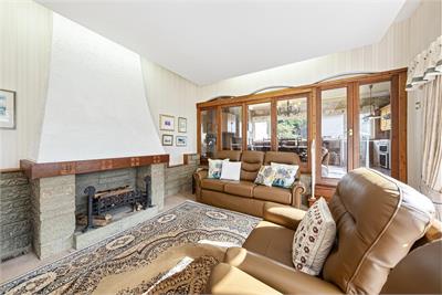 Chris-Lynn, 4 Knockhouse Road, Crossford, Dunfermline, KY12 8PX - image 5