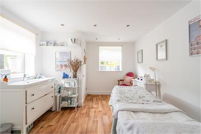 13 Kingsknowe Gardens, Edinburgh, EH14 2JF - image 22