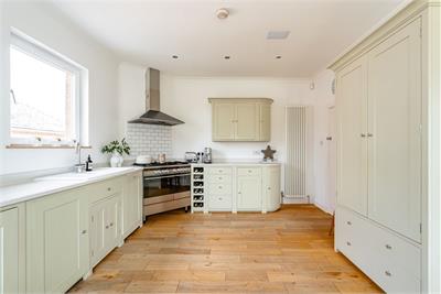 13 Kingsknowe Gardens, Edinburgh, EH14 2JF - image 4