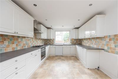 2 Roull Grove, Edinburgh, EH12 7JP - image 4