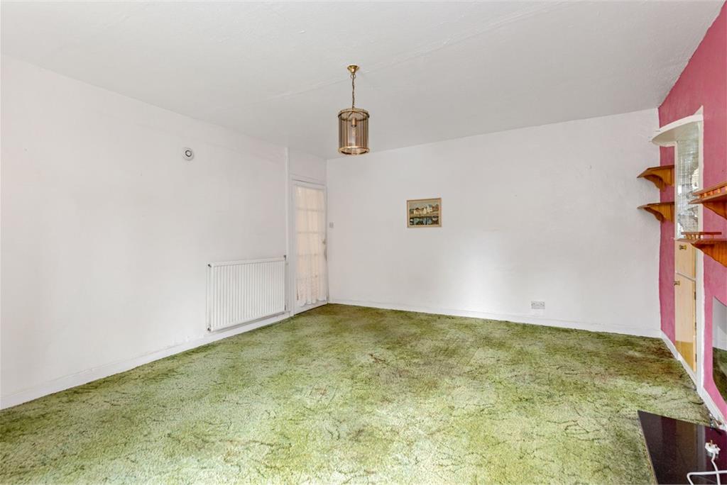 17 The Brae, Auchendinny, EH26 0QU - image 3