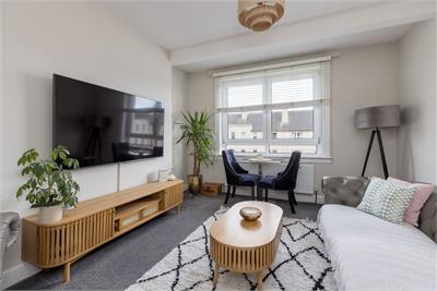 8/6 Granton Terrace, Edinburgh, EH5 1BQ - image 2
