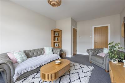 8/6 Granton Terrace, Edinburgh, EH5 1BQ - image 3