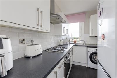 8/6 Granton Terrace, Edinburgh, EH5 1BQ - image 5
