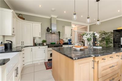 24 Templeland Road, Edinburgh, EH12 8SD - image 7