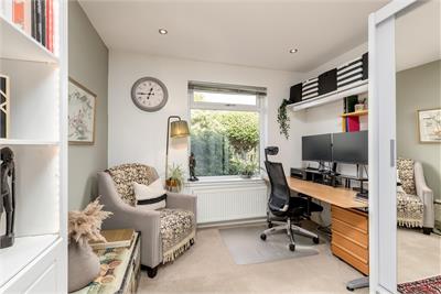 24 Templeland Road, Edinburgh, EH12 8SD - image 9