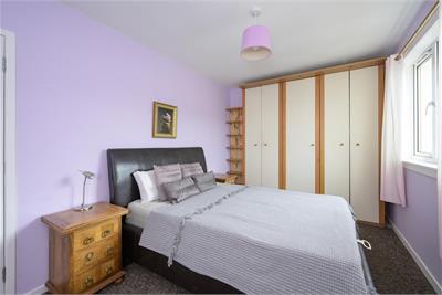 16 Stewart Crescent, Currie, EH14 5SE - image 11