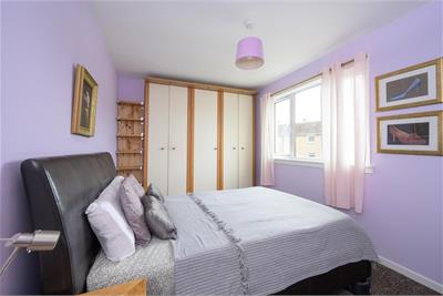 16 Stewart Crescent, Currie, EH14 5SE - image 12