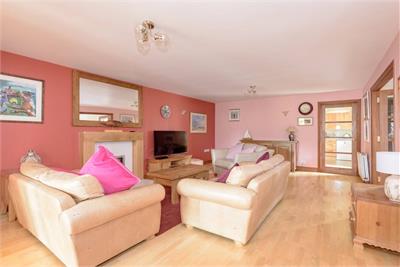 3 The Doon Steading, Spott, EH42 1UX - image 2