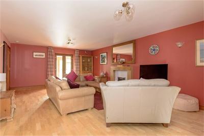 3 The Doon Steading, Spott, EH42 1UX - image 3