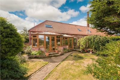 3 The Doon Steading, Spott, EH42 1UX - image 1