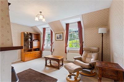 272/4 Craigcrook Road, Blackhall, Edinburgh, EH4 7TF - image 2