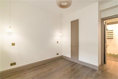 Flat 9, Spread Eagle House, Bridge Street, Kelso, TD5 7JD - image 12