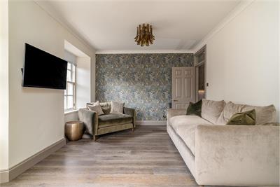 Flat 9, Spread Eagle House, Bridge Street, Kelso, TD5 7JD - image 14