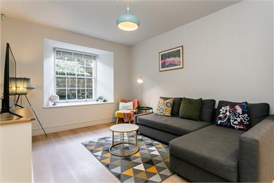 Flat 7, 1 Donaldson Drive, Edinburgh, EH12 5FA - image 2