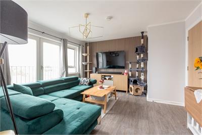 Flat 9, 5B West Pilton Terrace, Edinburgh EH4 4GY - image 2