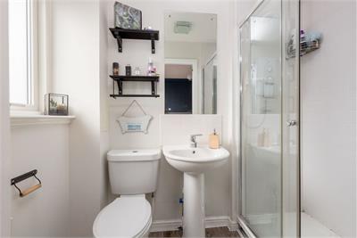Flat 9, 5B West Pilton Terrace, Edinburgh EH4 4GY - image 11