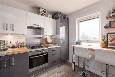 Flat 9, 5B West Pilton Terrace, Edinburgh EH4 4GY - image 5