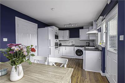 24 Peasehill Fauld, Rosyth, KY11 2DQ - image 5