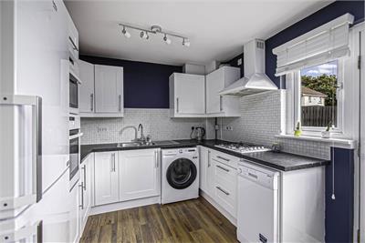24 Peasehill Fauld, Rosyth, KY11 2DQ - image 6