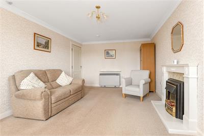 77/62 Barnton Park View, Edinburgh, EH4 6EL - image 3