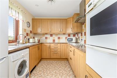 77/62 Barnton Park View, Edinburgh, EH4 6EL - image 6