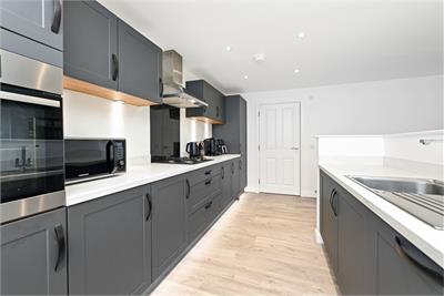 7 (flat 4), Goldcrest Place, Cammo, Edinburgh, EH4 8GQ - image 6