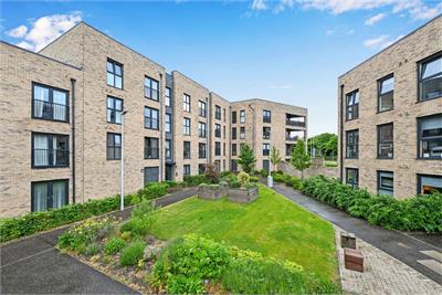 7 (flat 4), Goldcrest Place, Cammo, Edinburgh, EH4 8GQ - image 1