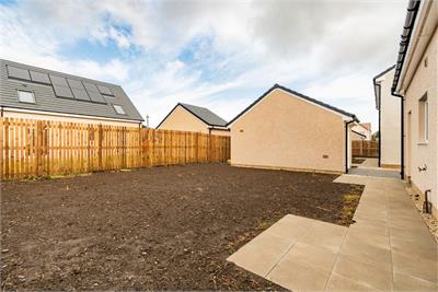 113 Shearer Place, East Calder, EH53 0WW - image 12