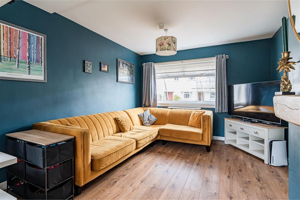 36 Stanley Avenue, Bilston, EH25 9SA - image 2