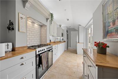 19 John Street, Largs, KA30 8HY - image 10