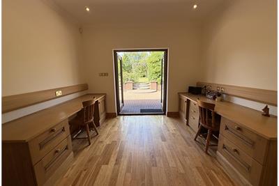 Red Rose, Maxwelltown Station, Dumfries, DG2 9RH - image 15