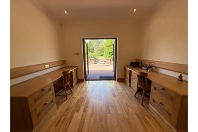 Red Rose, Maxwelltown Station, Dumfries, DG2 9RH - image 16
