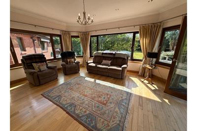 Red Rose, Maxwelltown Station, Dumfries, DG2 9RH - image 3