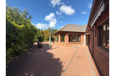 Red Rose, Maxwelltown Station, Dumfries, DG2 9RH - image 36