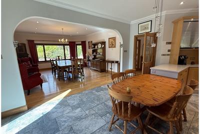 Red Rose, Maxwelltown Station, Dumfries, DG2 9RH - image 6