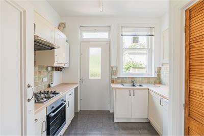 8 Station Road, Edinburgh, EH12 7AB - image 3