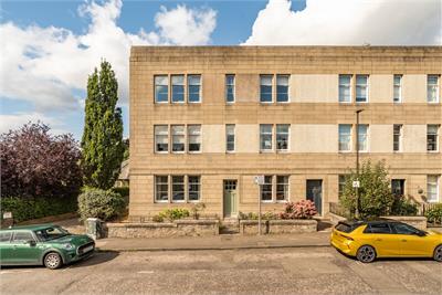 8 Station Road, Edinburgh, EH12 7AB - image 1
