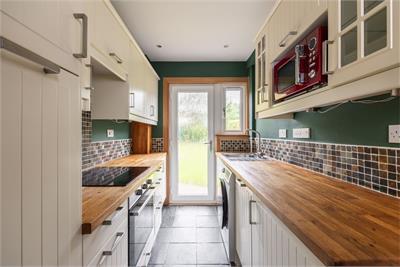 8 Meadow Place, Bilston, EH25 9RY - image 4