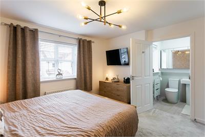 2 Torrance Place, Edinburgh, EH17 8ER - image 15