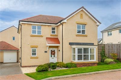 2 Torrance Place, Edinburgh, EH17 8ER - image 1