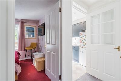 29 Larchfield Neuk, Balerno, EH14 7NL - image 13