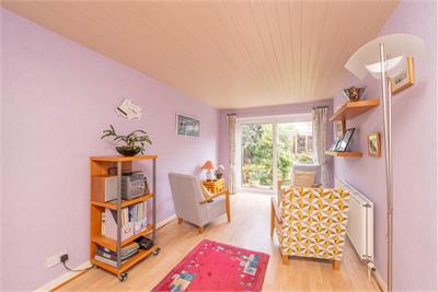 16 Muir Wood Grove, Currie, EH14 5HA - image 12