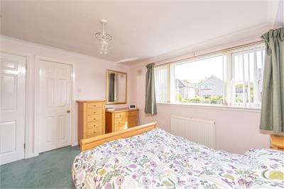 16 Muir Wood Grove, Currie, EH14 5HA - image 18