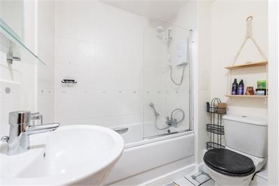 22/2 Ferry Gait Crescent, Edinburgh, EH4 4GR - image 12