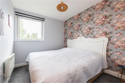 22/2 Ferry Gait Crescent, Edinburgh, EH4 4GR - image 7