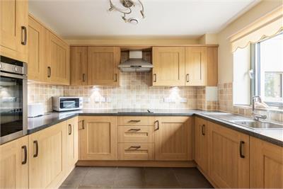 50/25 Baberton Avenue, Edinburgh, EH14 5DU - image 4